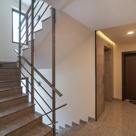 Reаch Dreams 1 Апартаменты *